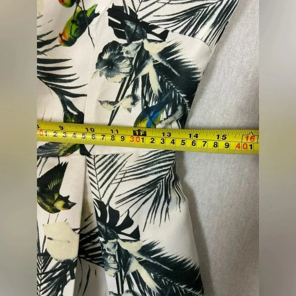 NWT Luna fit  and flare floral dress with pockets Sz S - Picture 12 of 12